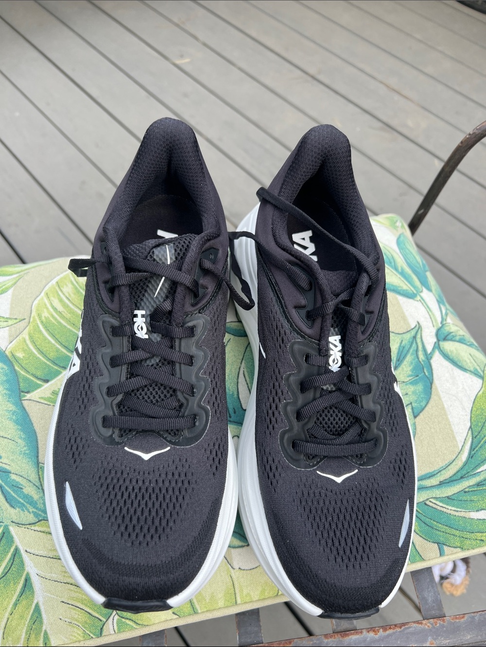New women’s Hoka Bondi 9